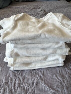 Gerber Baby Long Short Sleeve Bodysuits boys, girls, unisex Lot Of 7 Newborn 0-3
